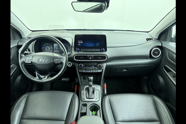Hyundai Kona 1.6GDI HEV Hybride Premium Leder Trekhaak Krell®-Audio Adap.Cruise Stoel Verwarming/Ventilatie Camera Apple Carplay Android Auto Keyless Elek.Stoelen Lmv Head-Up Display Lane Assist Blind-Spot Monitoring Origineel Nederlandse Auto 1e Eigenaar