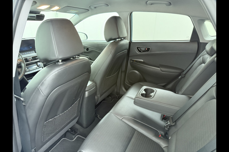 Hyundai Kona 1.6GDI HEV Hybride Premium Leder Trekhaak Krell®-Audio Adap.Cruise Stoel Verwarming/Ventilatie Camera Apple Carplay Android Auto Keyless Elek.Stoelen Lmv Head-Up Display Lane Assist Blind-Spot Monitoring Origineel Nederlandse Auto 1e Eigenaar