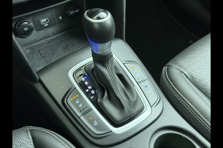 Hyundai Kona 1.6GDI HEV Hybride Premium Leder Trekhaak Krell®-Audio Adap.Cruise Stoel Verwarming/Ventilatie Camera Apple Carplay Android Auto Keyless Elek.Stoelen Lmv Head-Up Display Lane Assist Blind-Spot Monitoring Origineel Nederlandse Auto 1e Eigenaar