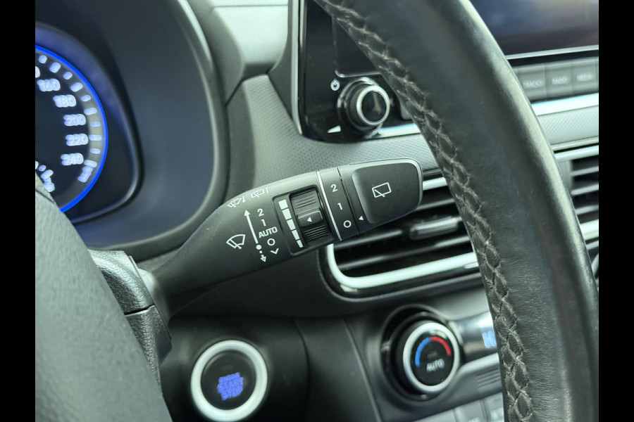 Hyundai Kona 1.6GDI HEV Hybride Premium Leder Trekhaak Krell®-Audio Adap.Cruise Stoel Verwarming/Ventilatie Camera Apple Carplay Android Auto Keyless Elek.Stoelen Lmv Head-Up Display Lane Assist Blind-Spot Monitoring Origineel Nederlandse Auto 1e Eigenaar