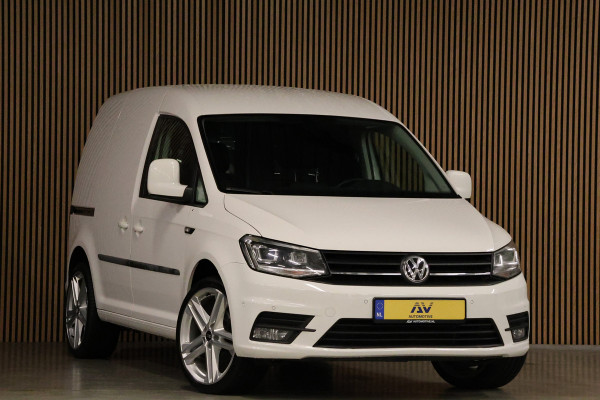 Volkswagen Caddy 2.0 TDI Highline | Bi-Xenon | Stoelverwarming | Airco | Cruise control | MF Stuur | Trekhaak | Navigatie | Nieuwe APK