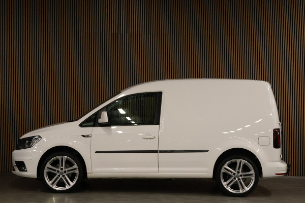 Volkswagen Caddy 2.0 TDI Highline | Bi-Xenon | Stoelverwarming | Airco | Cruise control | MF Stuur | Trekhaak | Navigatie | Nieuwe APK