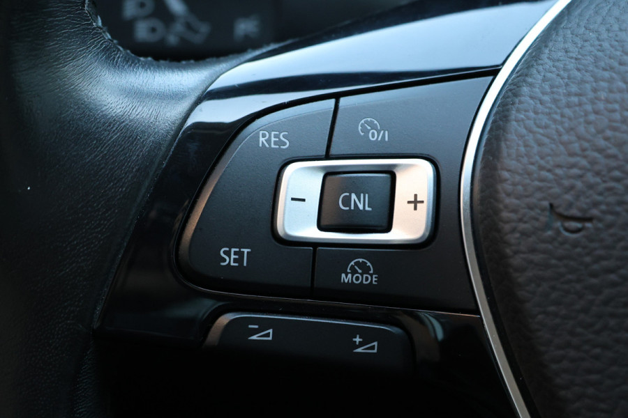 Volkswagen Caddy 2.0 TDI Highline | Bi-Xenon | Stoelverwarming | Airco | Cruise control | MF Stuur | Trekhaak | Navigatie | Nieuwe APK