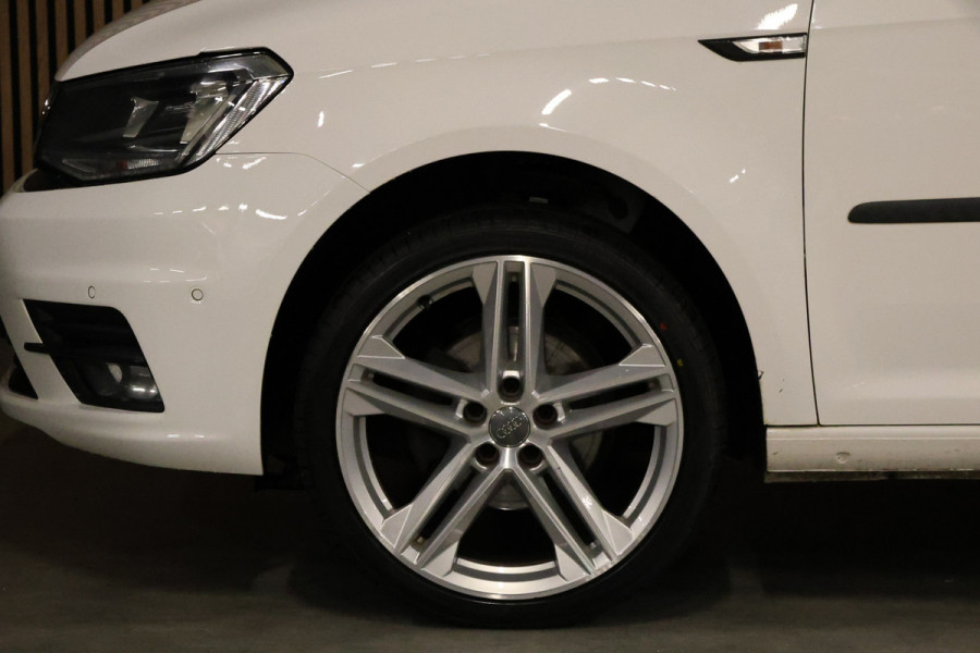 Volkswagen Caddy 2.0 TDI Highline | Bi-Xenon | Stoelverwarming | Airco | Cruise control | MF Stuur | Trekhaak | Navigatie | Nieuwe APK