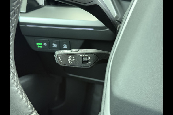 Audi Q4 e-tron 40 Advanced Edition 77kWh SOH 94% Adap.Cruise Trekhaak Navi-Plus Apple Carplay Android Auto Ecc Pdc Matrix Led Sportstoelen DAB Stoelverwarming Led Lmv 19" Elek.Achterklep Led-a-licht dynamisch 1e Eigenaar Origineel Nederlandse Auto 1.000kg Trekgewicht