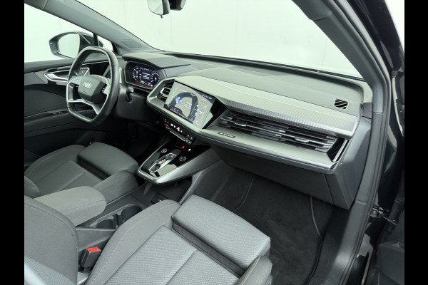 Audi Q4 e-tron 40 Advanced Edition 77kWh SOH 94% Adap.Cruise Trekhaak Navi-Plus Apple Carplay Android Auto Ecc Pdc Matrix Led Sportstoelen DAB Stoelverwarming Led Lmv 19" Elek.Achterklep Led-a-licht dynamisch 1e Eigenaar Origineel Nederlandse Auto 1.000kg Trekgewicht