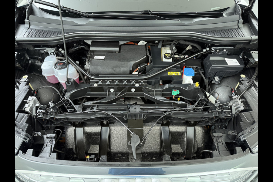 Audi Q4 e-tron 40 Advanced Edition 77kWh SOH 94% Adap.Cruise Trekhaak Navi-Plus Apple Carplay Android Auto Ecc Pdc Matrix Led Sportstoelen DAB Stoelverwarming Led Lmv 19" Elek.Achterklep Led-a-licht dynamisch 1e Eigenaar Origineel Nederlandse Auto 1.000kg Trekgewicht