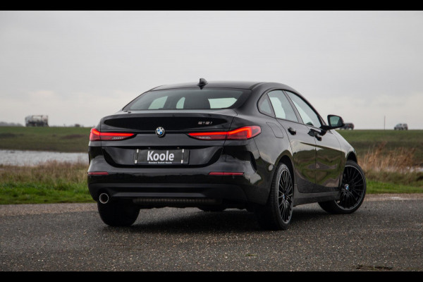BMW 2 Serie Gran Coupé 218i Introduction Edition NAVI / CARPLAY / LED / AUTOMAAT / N.A.P
