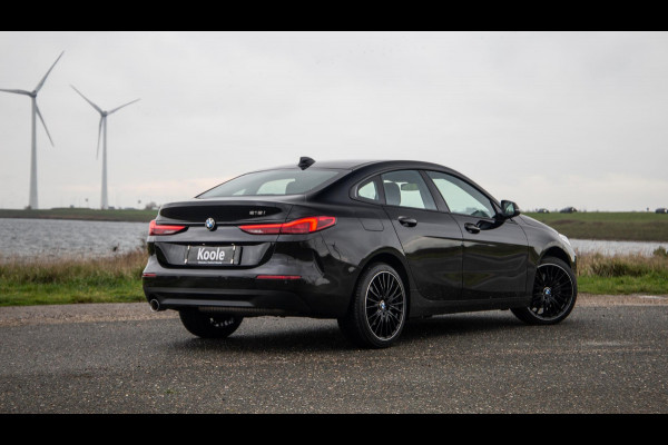 BMW 2 Serie Gran Coupé 218i Introduction Edition NAVI / CARPLAY / LED / AUTOMAAT / N.A.P