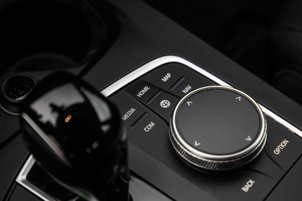 BMW 2 Serie Gran Coupé 218i Introduction Edition NAVI / CARPLAY / LED / AUTOMAAT / N.A.P