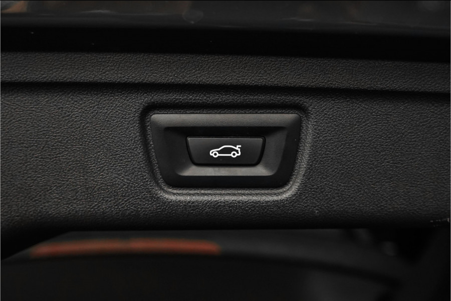 BMW 3 Serie Touring 320e M-Sport Dravitgrau Pano Leder Trekhaak 19"