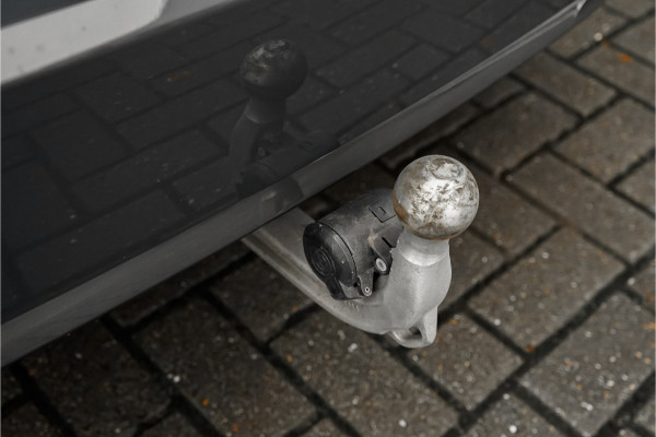 BMW 3 Serie Touring 320e M-Sport Dravitgrau Pano Leder Trekhaak 19"