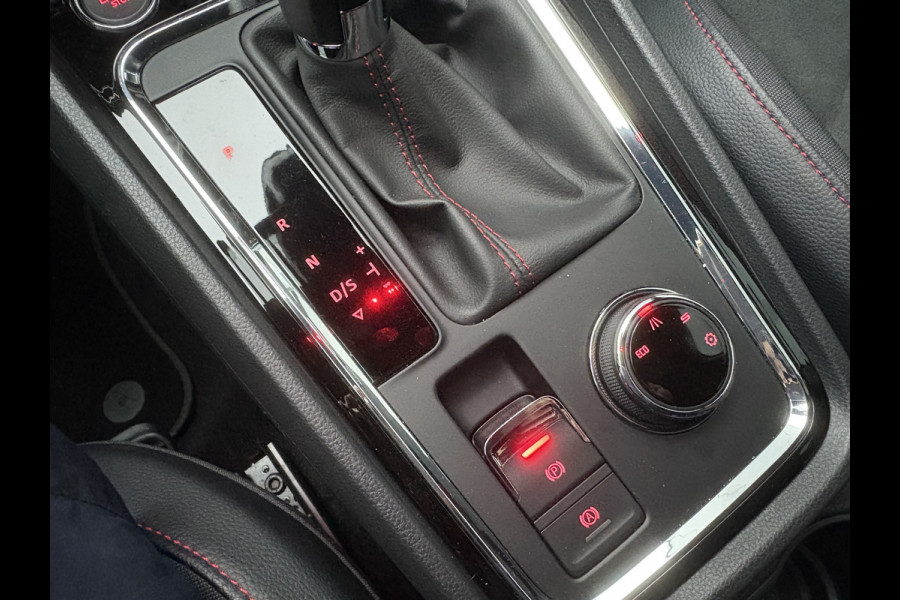 Seat Ateca 1.5 TSi DSG FR Business Intense CAMERA/KEYLESS/CARPLAY/PDC/TREKH.WEGKLAPBAAR