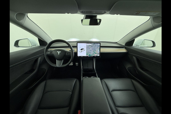 Tesla Model 3 RWD SR+ 325PK Lmv 18" AutoPilot FSD Leder Panoramadak Adaptive-Cruise Camera's Elektr.-Stuur+Stoelen+Spiegels+Geheugen+Easy-Entr Navi LED Comfortstoelen ACC DAB Voorverwarmen interieur via App Keyless One-Pedal-Drive SOH 86% Origineel Nederlandse auto tot 11kw laden thuis! 1.584kg licht!