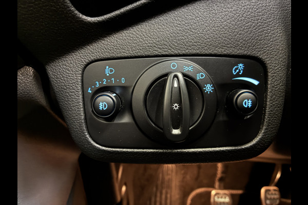 Ford Kuga 1.5 EcoBoost ST Line trekhaak | navigatie | panoramadak | semi leer