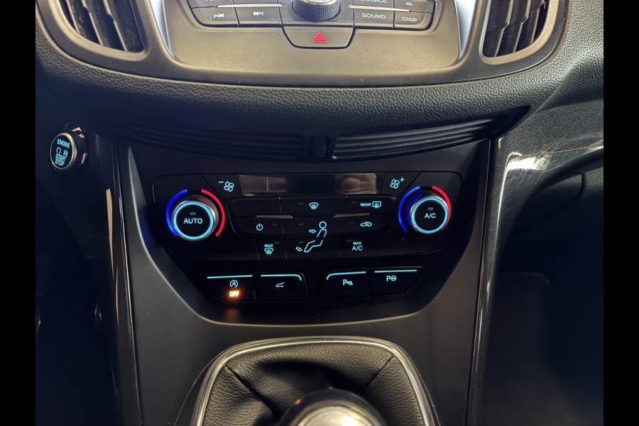 Ford Kuga 1.5 EcoBoost ST Line trekhaak | navigatie | panoramadak | semi leer