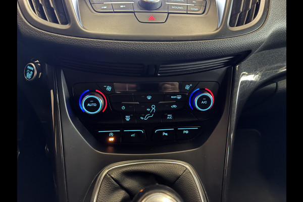 Ford Kuga 1.5 EcoBoost ST Line trekhaak | navigatie | panoramadak | semi leer