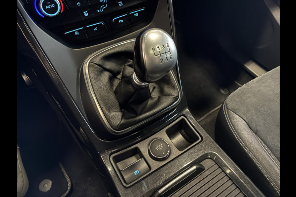 Ford Kuga 1.5 EcoBoost ST Line trekhaak | navigatie | panoramadak | semi leer