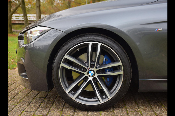 BMW 3-serie 320i M Sport Edition*Dak*Keyless*Digi dash*Head-up*Camera*Enz enz