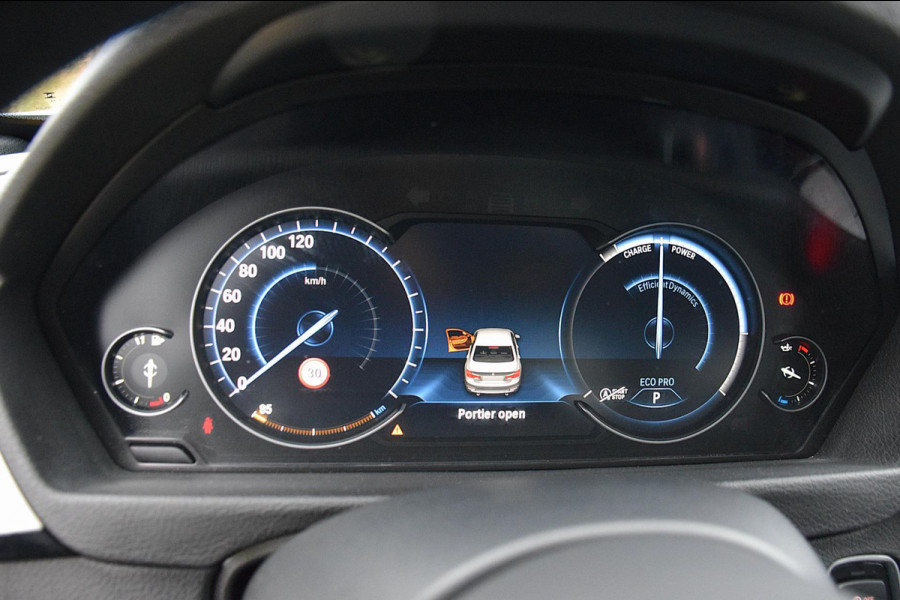 BMW 3-serie 320i M Sport Edition*Dak*Keyless*Digi dash*Head-up*Camera*Enz enz