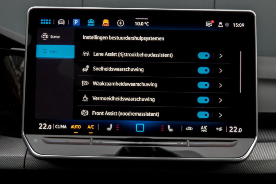 Volkswagen Golf 1.5 eTSI R-Line Edition | PANORAMADAK | IQ LIGHT | ACC | HEAD UP | HARMAN & KARDON