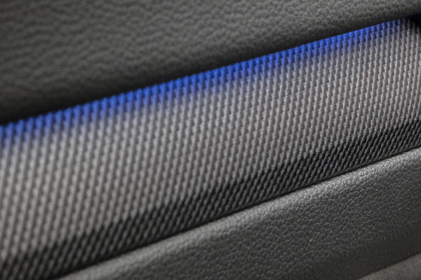 Volkswagen Golf 1.5 eTSI R-Line Edition | PANORAMADAK | IQ LIGHT | ACC | HEAD UP | HARMAN & KARDON