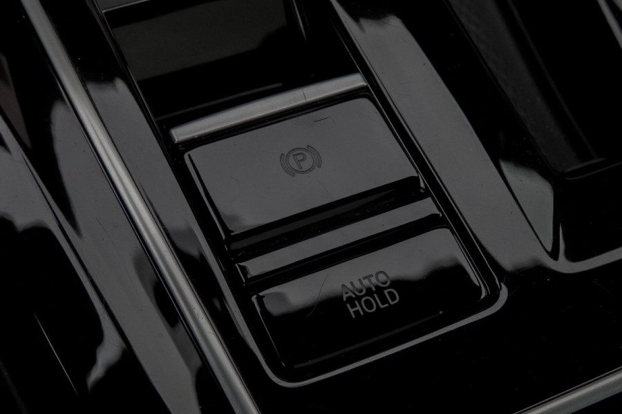 Volkswagen Golf 1.5 eTSI R-Line Edition | PANORAMADAK | IQ LIGHT | ACC | HEAD UP | HARMAN & KARDON