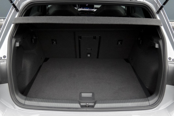 Volkswagen Golf 1.5 eTSI R-Line Edition | PANORAMADAK | IQ LIGHT | ACC | HEAD UP | HARMAN & KARDON