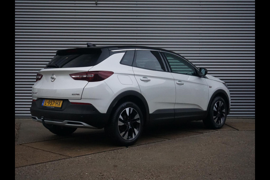 Opel Grandland X 1.2 Turbo Business Executive