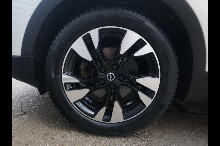 Opel Grandland X 1.2 Turbo Business Executive