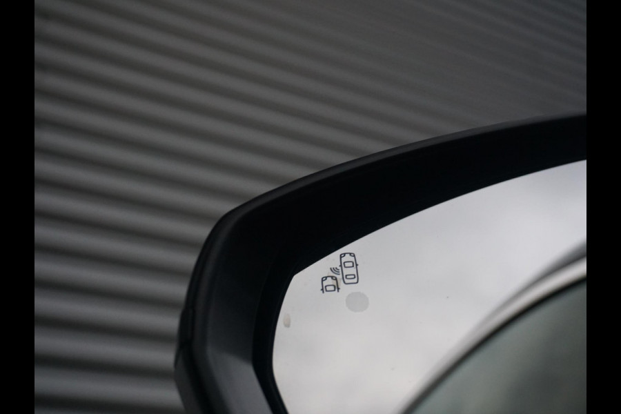 Opel Grandland X 1.2 Turbo Business Executive