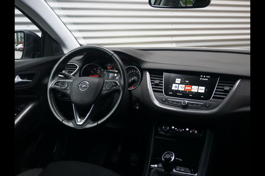 Opel Grandland X 1.2 Turbo Business Executive