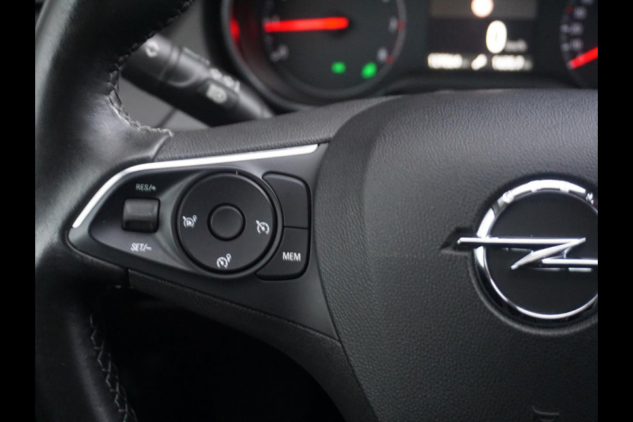 Opel Grandland X 1.2 Turbo Business Executive