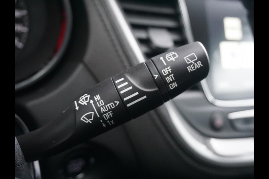 Opel Grandland X 1.2 Turbo Business Executive