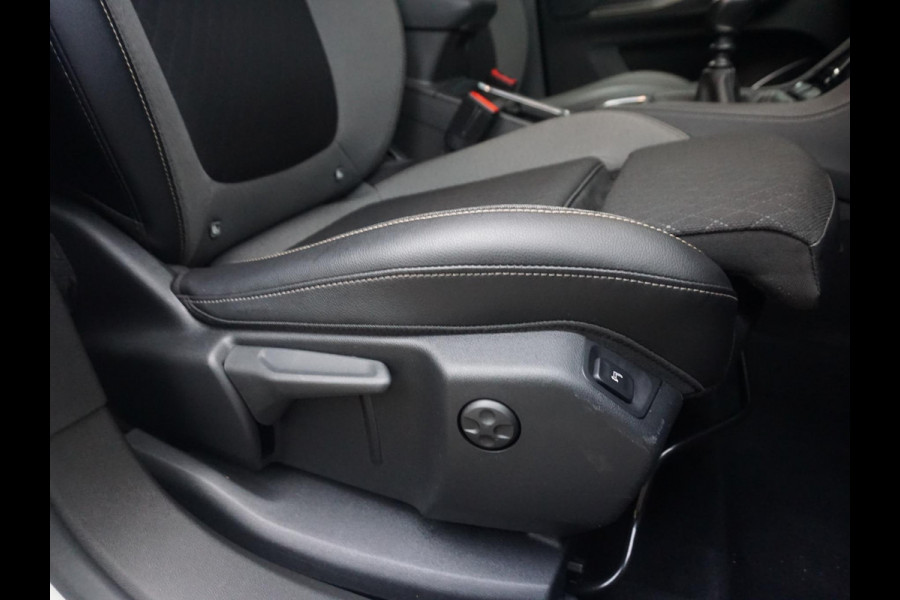 Opel Grandland X 1.2 Turbo Business Executive