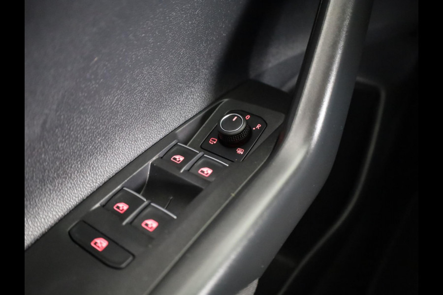 Volkswagen Polo 1.0 TSI Highline Business R 95PK DSG | Digitaal dashboard | Navigatie | Inklapbare spiegels |