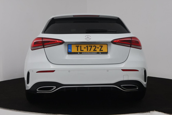 Mercedes-Benz A-Klasse 200 Launch Edition Premium Plus (PANORAMADAK, STOELVERWARMING, SFEERVERLICHTING, ACHTERUITRIJCAMERA)