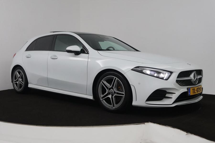 Mercedes-Benz A-Klasse 200 Launch Edition Premium Plus (PANORAMADAK, STOELVERWARMING, SFEERVERLICHTING, ACHTERUITRIJCAMERA)