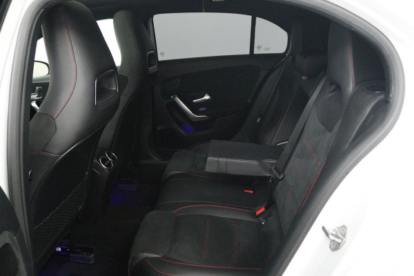 Mercedes-Benz A-Klasse 200 Launch Edition Premium Plus (PANORAMADAK, STOELVERWARMING, SFEERVERLICHTING, ACHTERUITRIJCAMERA)