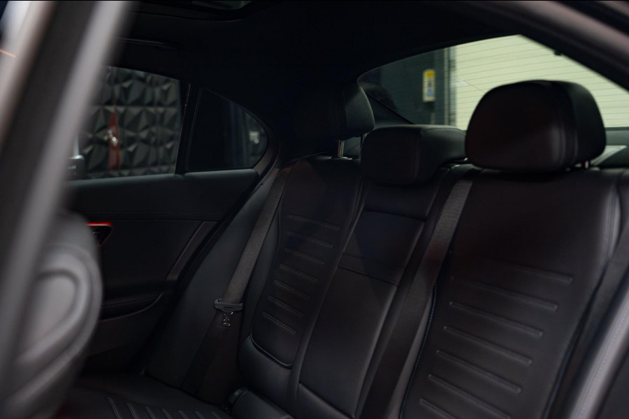 Mercedes-Benz C-Klasse 300e AMGLINE|PANO|HEADUP|GARANTIE