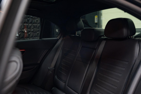 Mercedes-Benz C-Klasse 300e AMGLINE|PANO|HEADUP|GARANTIE