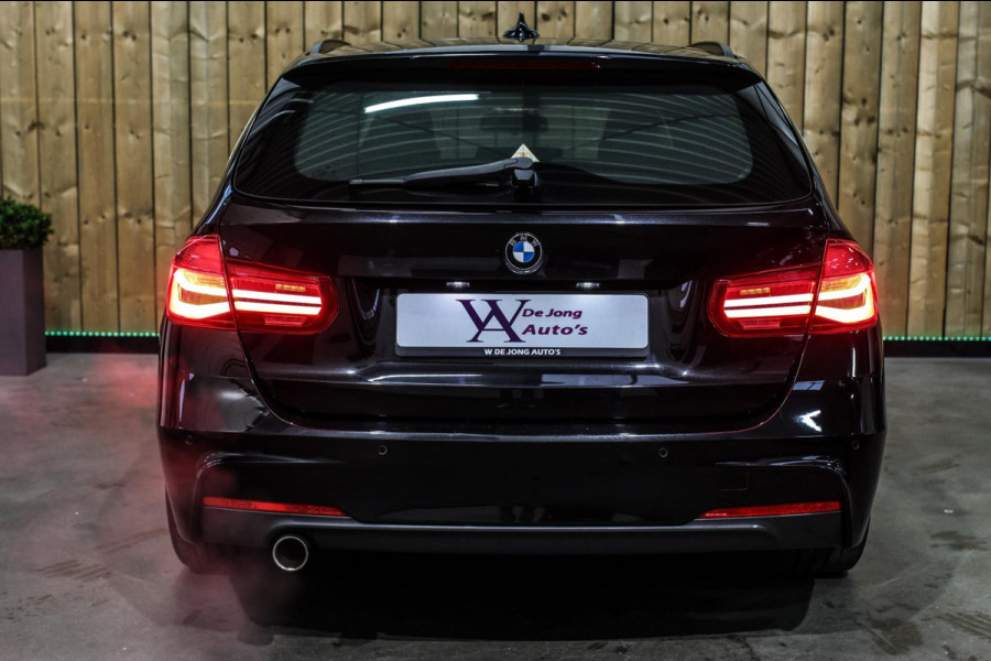 BMW 3 Serie Touring 318i M-Sport *Leder*Navi Pro*Stoelverwarming*