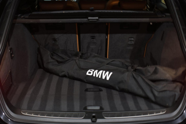 BMW 3 Serie Touring 318i M-Sport *Leder*Navi Pro*Stoelverwarming*