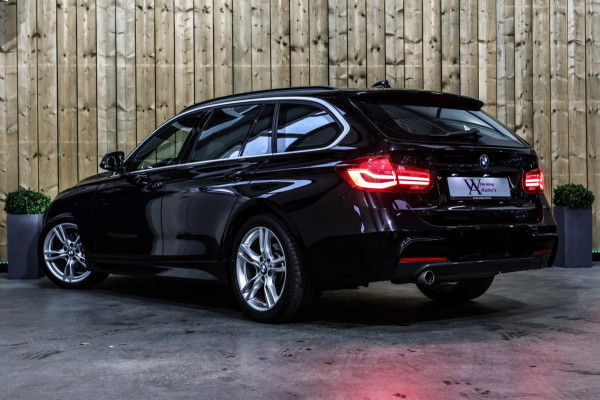 BMW 3 Serie Touring 318i M-Sport *Leder*Navi Pro*Stoelverwarming*