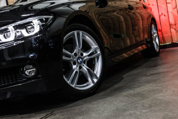 BMW 3 Serie Touring 318i M-Sport *Leder*Navi Pro*Stoelverwarming*