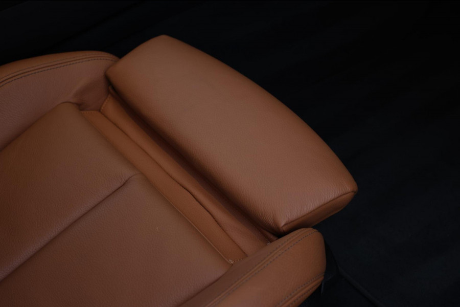 BMW 3 Serie Touring 318i M-Sport *Leder*Navi Pro*Stoelverwarming*