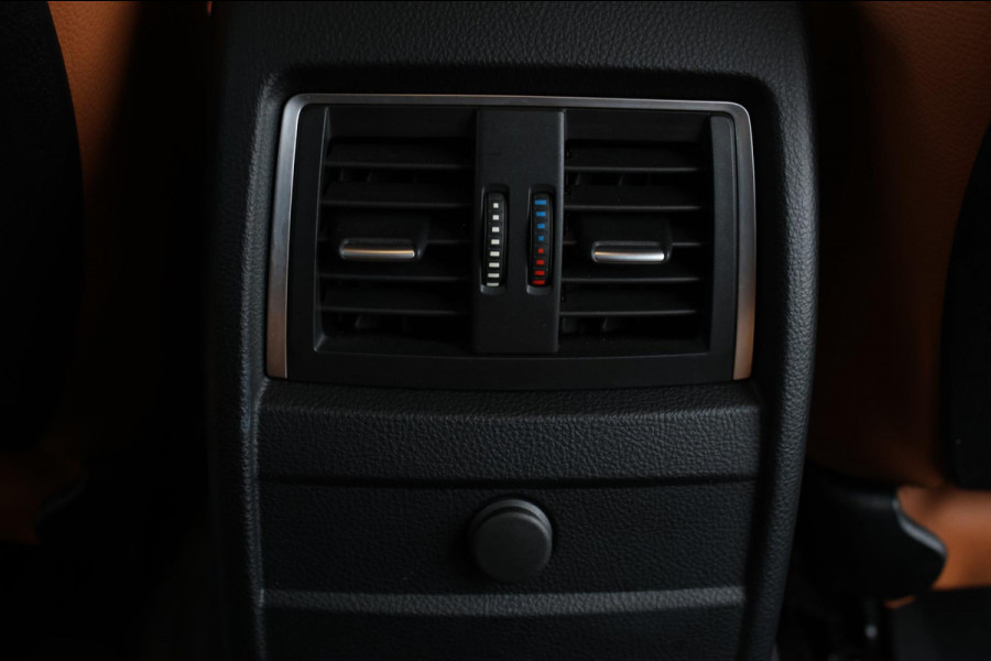 BMW 3 Serie Touring 318i M-Sport *Leder*Navi Pro*Stoelverwarming*