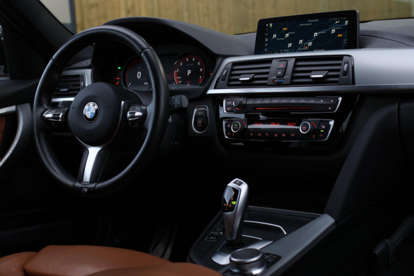 BMW 3 Serie Touring 318i M-Sport *Leder*Navi Pro*Stoelverwarming*