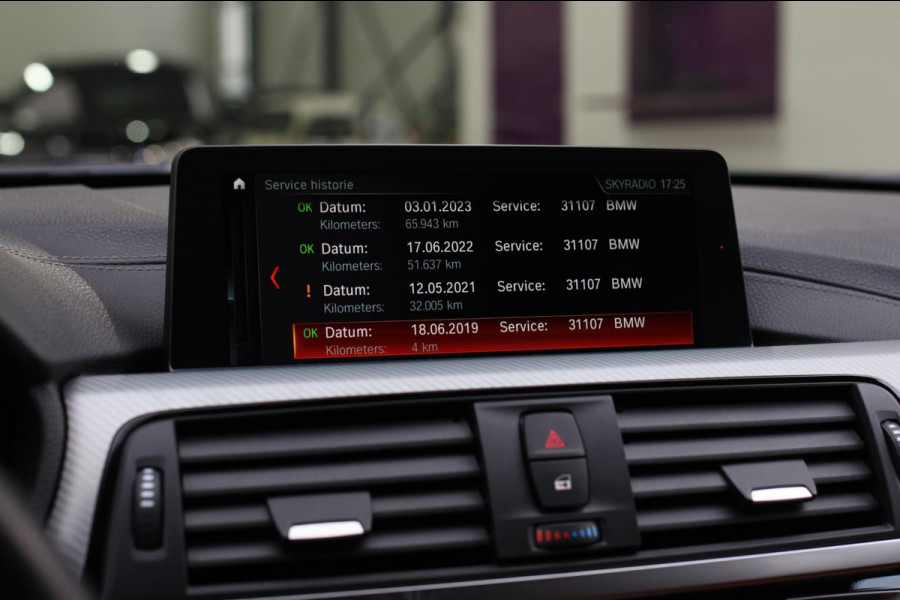 BMW 3 Serie Touring 318i M-Sport *Leder*Navi Pro*Stoelverwarming*