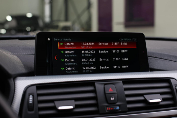 BMW 3 Serie Touring 318i M-Sport *Leder*Navi Pro*Stoelverwarming*